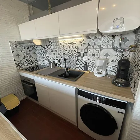 Saint-cyprien : T2 Confortable En Bord De Avec Parking Et Animaux Admis - Fr-1-106-106 Apartman *