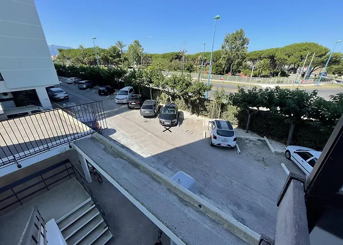 Apartment Saint-cyprien : T2 Confortable En Bord De Avec Parking Et Animaux Admis - Fr-1-106-106 Saint-Cyprien (Pyrenees-Orientales)